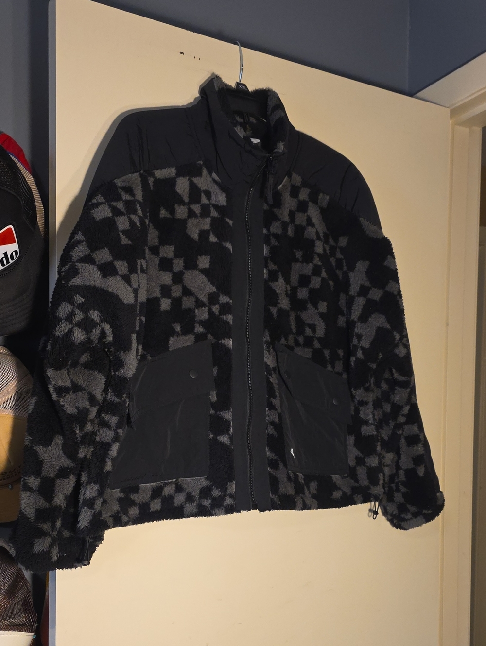 Joylab  Black & Gray Patterned Fleece Jacket - Picture 2 of 6